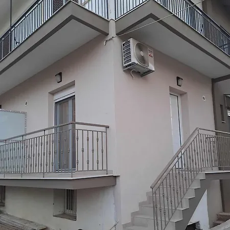 Lydia'S Apartment Tripoli Exterior photo